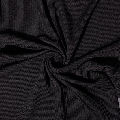 Round neck slim fit T-shirt and casual short sleeved